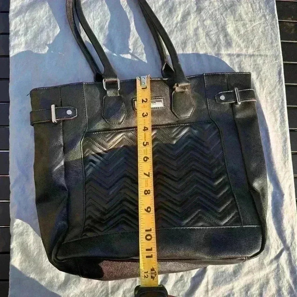 Large tote purse - Picture 1 of 8